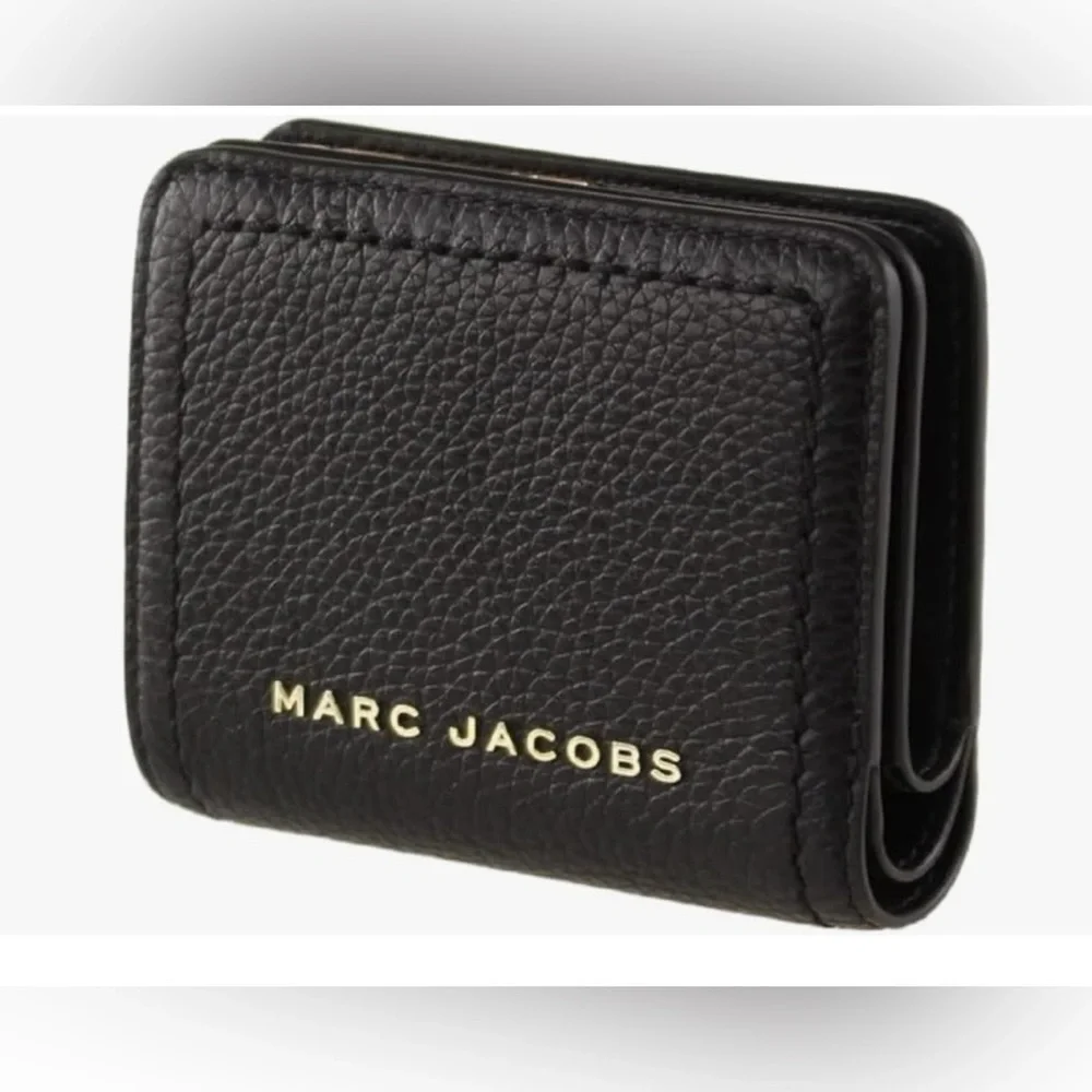NWT Marc Jacobs Black Leather Wallet